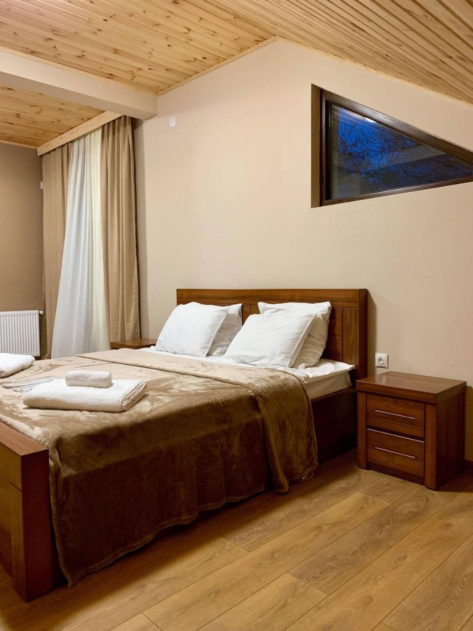 Hotel Patriot Μέστια Εξωτερικό φωτογραφία