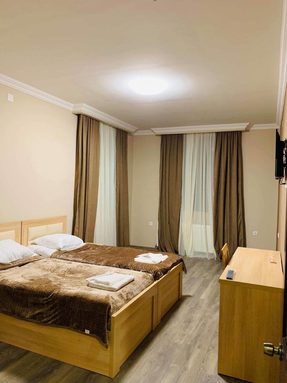 Hotel Patriot Μέστια Εξωτερικό φωτογραφία