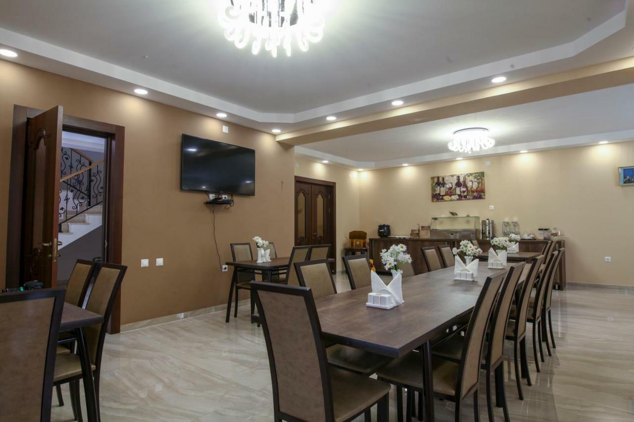 Hotel Patriot Μέστια Εξωτερικό φωτογραφία