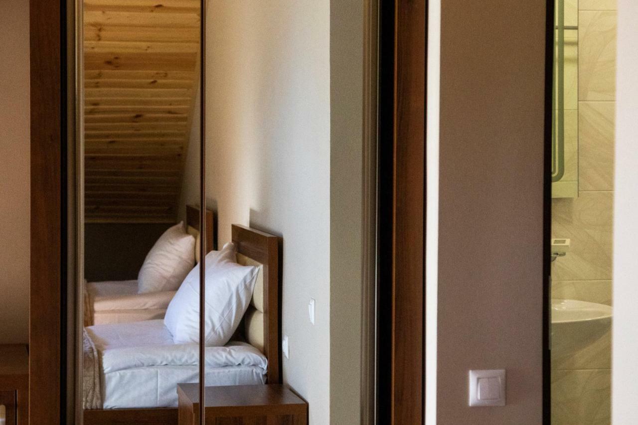 Hotel Patriot Μέστια Εξωτερικό φωτογραφία